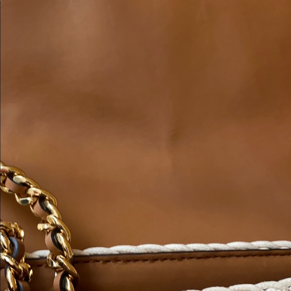 Michael Kors hand bag - Picture 12 of 12